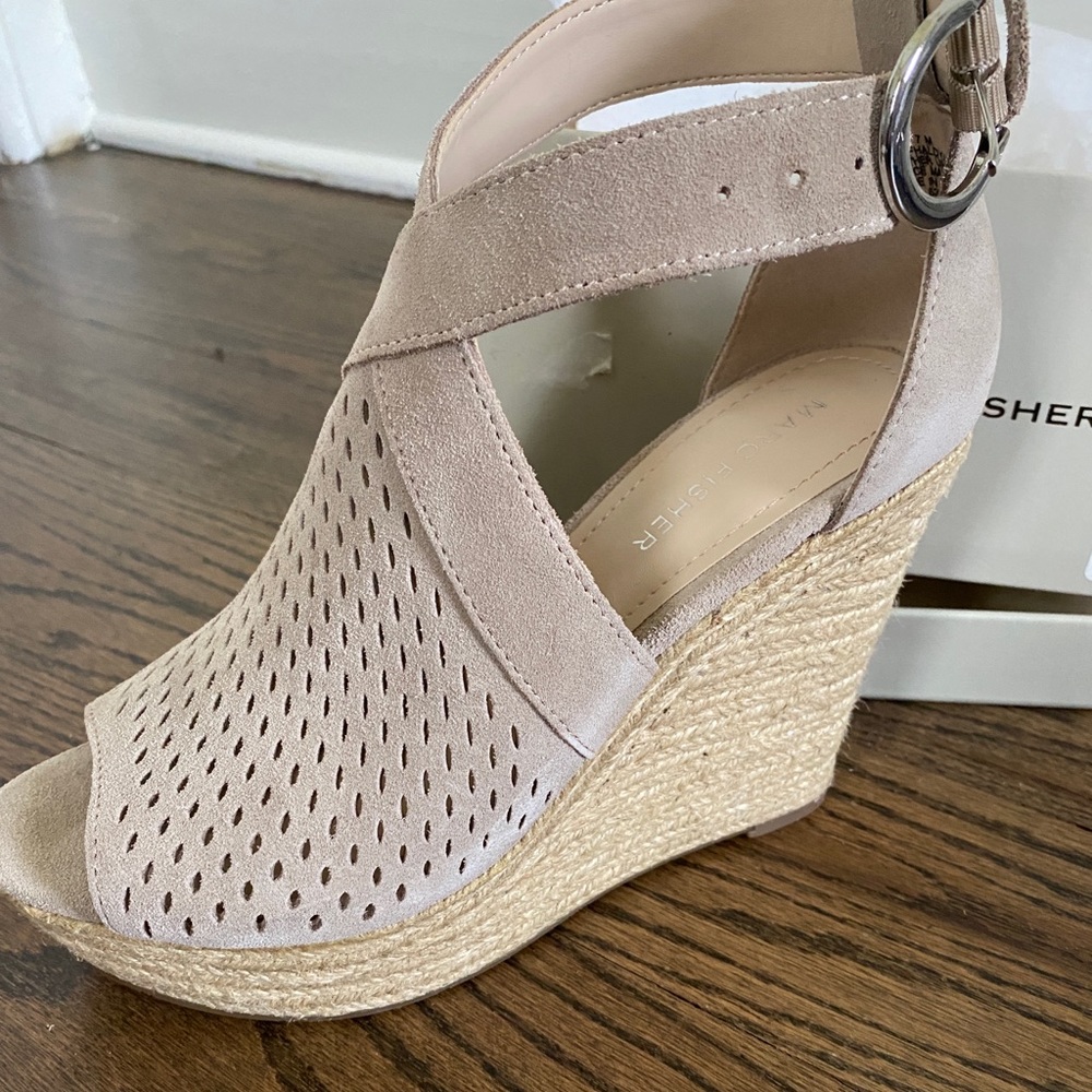 Marc Fisher wedges